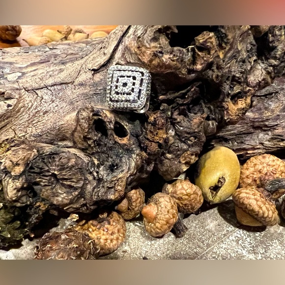 Authentic Pandora Geometric Lines Charm with Clear Pave Zirconias Rombos - Picture 4 of 9